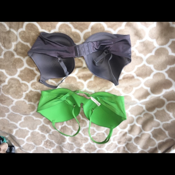 Victoria’s Secret very sexy push-up bra bundle - Picture 3 of 5